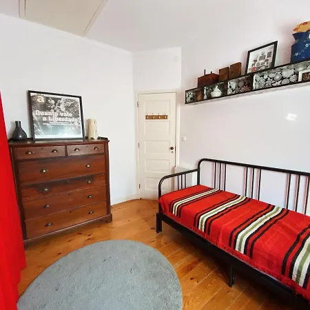 Casa Boganvilias - Moradia Com Jardim * 리스본